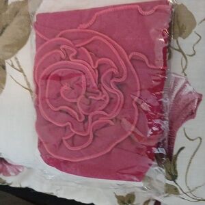 Mauve women's floral beanie